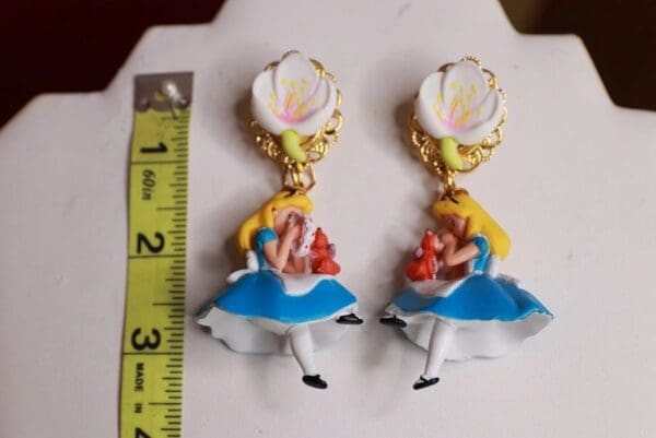SOLD! 9591 Alice In Wonderland 3D Effect Alice Dangle Earrings - Image 3