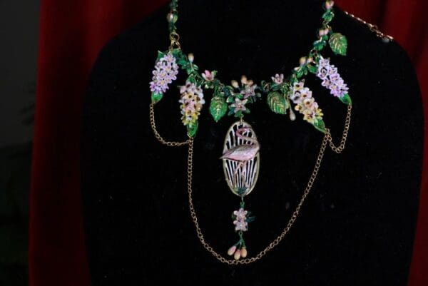 SOLD! 9595 Enamel Flamingo hydrangea Flowers Elegant Necklace - Image 3