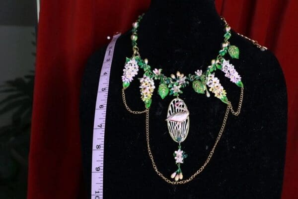 SOLD! 9595 Enamel Flamingo hydrangea Flowers Elegant Necklace - Image 4