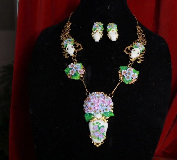 SOLD! 9598 Set Of Sicilian Hydrangea Pod Necklace+ Earrings - Image 2