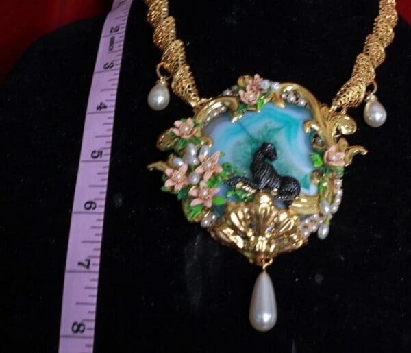 SOLD! 9599 Genuine agate Victorian Puma Pendant Necklace - Image 3