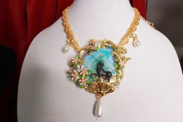 SOLD! 9599 Genuine agate Victorian Puma Pendant Necklace