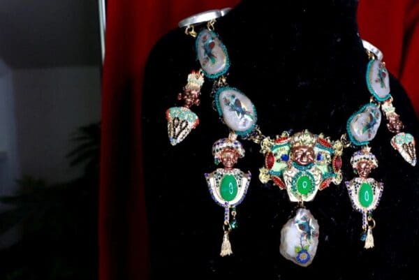 SOLD! 9633 Indian Revival With Hand Painted Parrots On Genuine Agate Large Necklace - Image 5