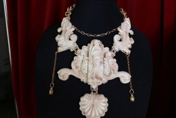 SOLD! 9647 Wooden effect Birth Of Venus Large Necklace - Image 2
