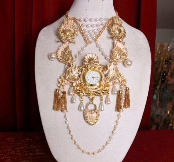 SOLD! 9654 Art Jewelry Unusual 3D Effect Vintage Style Clock Unicorns Necklace - Image 5