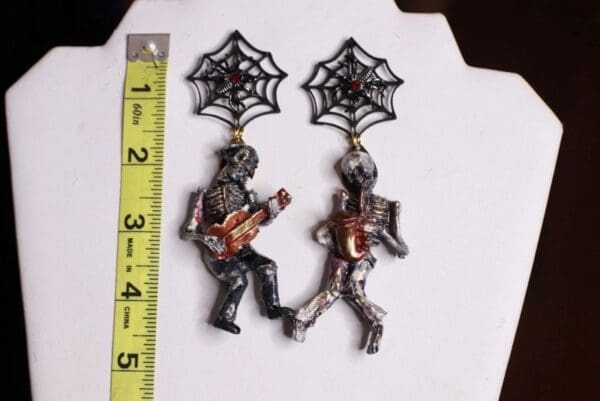 SOLD! 9680 Halloween Skeletons Acrylic Light Weight Earrings - Image 4