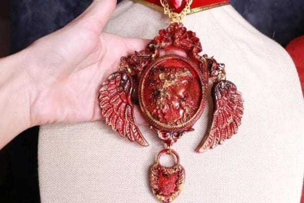 SOLD! 9690 Art Deco Red Goddess 3D Choker Necklace - Image 5