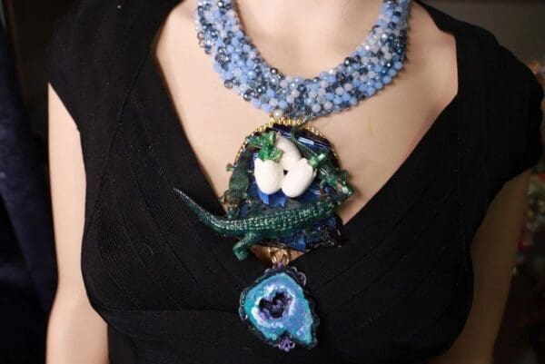 SOLD! 9691 Art Jewelry Alligators Lake Beaded Necklace - Image 2