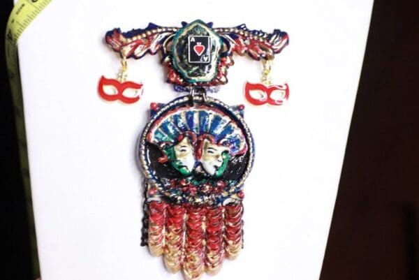 SOLD! 9696 Venetian Mask Theatre Hand Painted Large Brooch Pin - Image 6