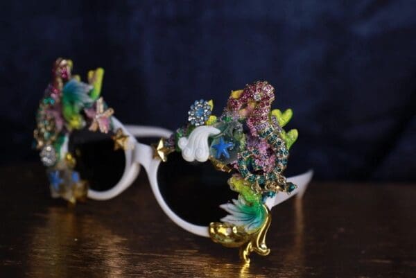 SOLD! 9703 Nautical Seahorses Embellished Sunglasses - Image 4