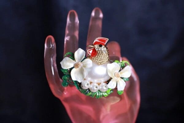 SOLD! 9717 Set Of 2 Rings+Brooch Chicken Pearl - Image 5