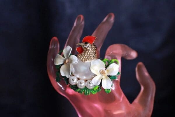 SOLD! 9717 Set Of 2 Rings+Brooch Chicken Pearl - Image 6