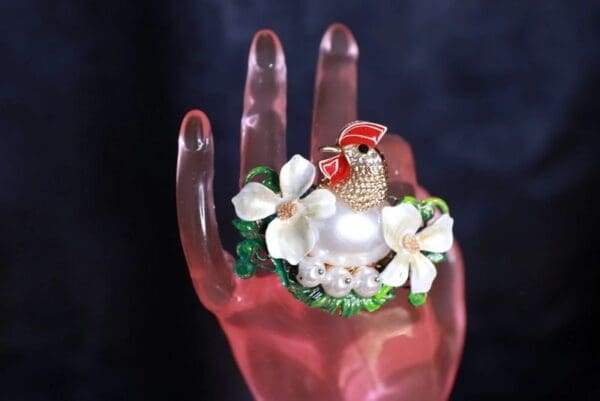 SOLD! 9717 Set Of 2 Rings+Brooch Chicken Pearl - Image 7