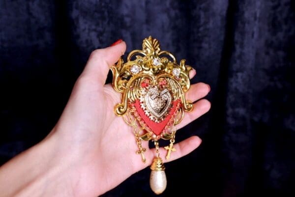 SOLD! 9747 Baroque Alta Moda Sacred Heart Massive Brooch Pin - Image 4