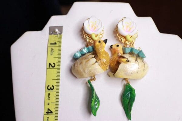 SOLD! 9756 Art Jewelry Chicks Leaf 3D Effect Studs Earrings - Image 4