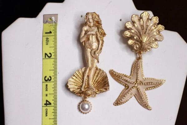 SOLD! 9791 Birth Of Venus Vintage Style Irregular Earrings Studs - Image 2