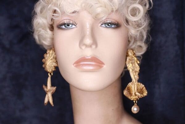 SOLD! 9791 Birth Of Venus Vintage Style Irregular Earrings Studs - Image 4