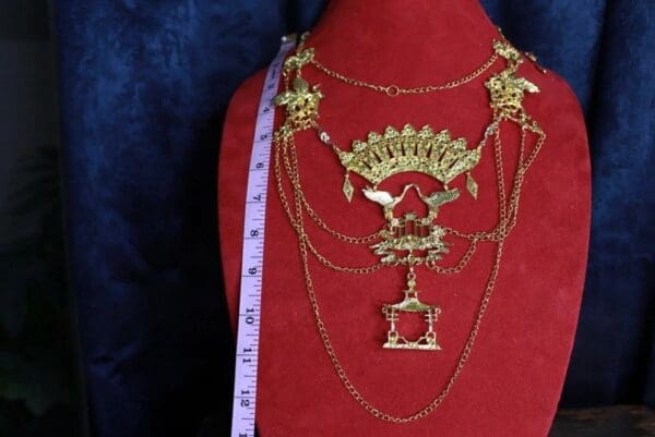 SOLD! 9793 Asian Revival Japanese Gold Tone Massive Necklace - Image 5