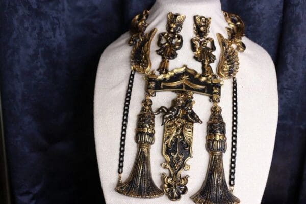 SOLD! 9799 Necklace+ Earrings Baroque Black Architect Massive - Image 4