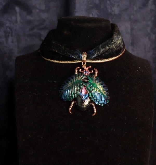 SOLD! 9805 Scarab Iridescent Velvet Choker - Image 2