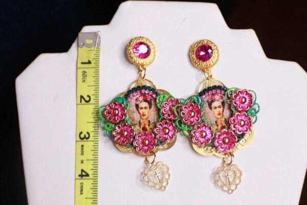 SOLD! 9814 Frida Kahlo Fuchsia Flowers Studs Earrings - Image 4