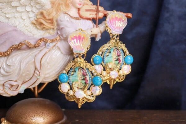 SOLD! 9828 Birth Of Venus Rhinestone Studs Earrings