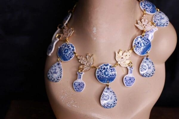 SOLD! 9837 Necklace + Earrings Sicilian Porcelain Print Acrylic Set - Image 5