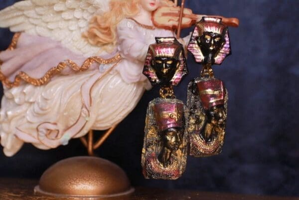 SOLD! 9844 Egyptian Revival Pharaoh Nefertiti Earrings