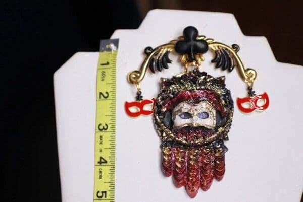SOLD! 9845 Venetian Mask Theatre Hand Painted Large Brooch Pin - Image 3