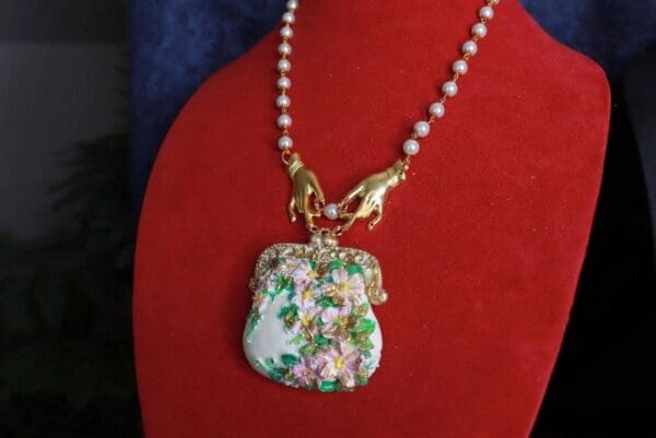 SOLD! 9849 Just The Necklace Marie Antoinette Purse Necklace - Image 5