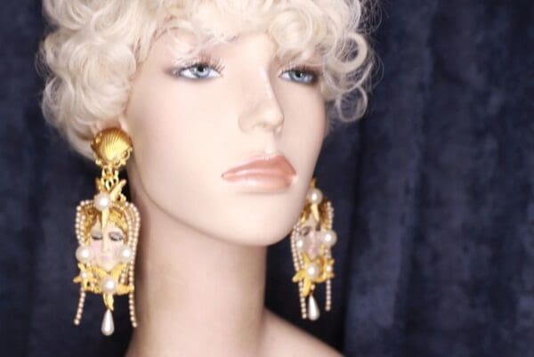 SOLD! 9863 Art Jewelry Mermaid Pearl Massive Earrings - Image 3