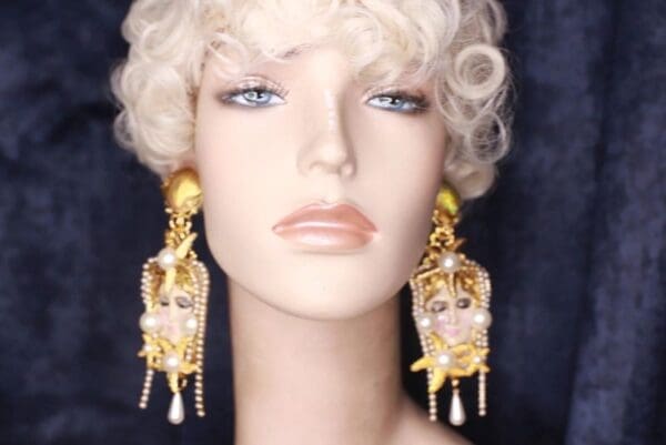SOLD! 9863 Art Jewelry Mermaid Pearl Massive Earrings - Image 4