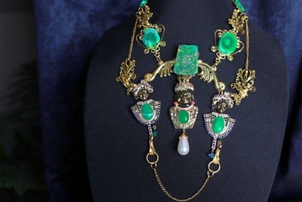 SOLD! 9875 Indian Revival With Hand Painted Parrots On Genuine Agate Large Necklace - Image 2