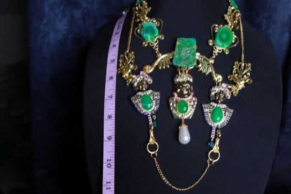 SOLD! 9875 Indian Revival With Hand Painted Parrots On Genuine Agate Large Necklace - Image 4