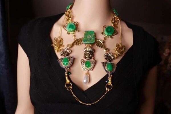 SOLD! 9875 Indian Revival With Hand Painted Parrots On Genuine Agate Large Necklace - Image 3