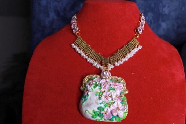 SOLD! 9908 Marie Antoinette Purse Hand Painted Necklace - Image 2