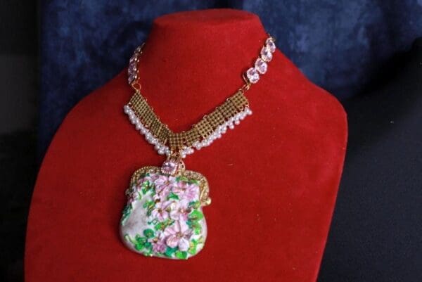 SOLD! 9908 Marie Antoinette Purse Hand Painted Necklace - Image 4