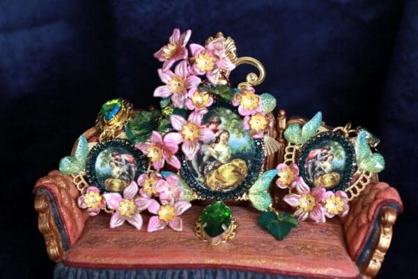 SOLD! 9980 Set Of Brooch + Earrings Victorian Renaissance Hand Painted Massive - Image 3
