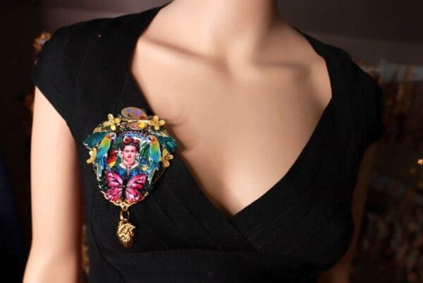 SOLD! 9986 Frida Kahlo Butterfly Huge Brooch - Image 5