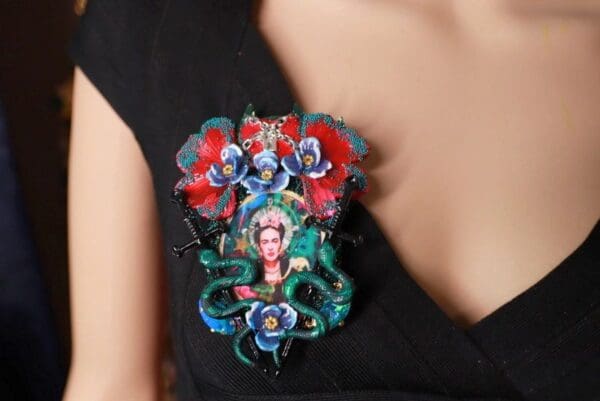 SOLD! 9995 Frida Kahlo Sacred Heart Swords Huge Brooch - Image 4