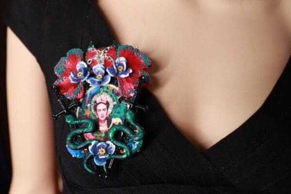 SOLD! 9995 Frida Kahlo Sacred Heart Swords Huge Brooch - Image 5