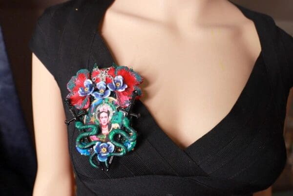 SOLD! 9995 Frida Kahlo Sacred Heart Swords Huge Brooch - Image 7