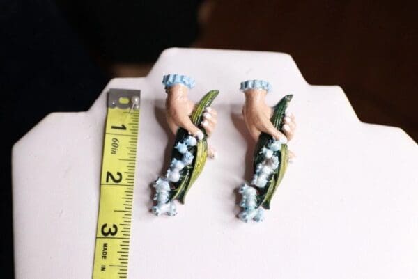 SOLD! 10014 Baroque Hand Painted Hands Lily Of The Valley Earrings Studs - Image 6