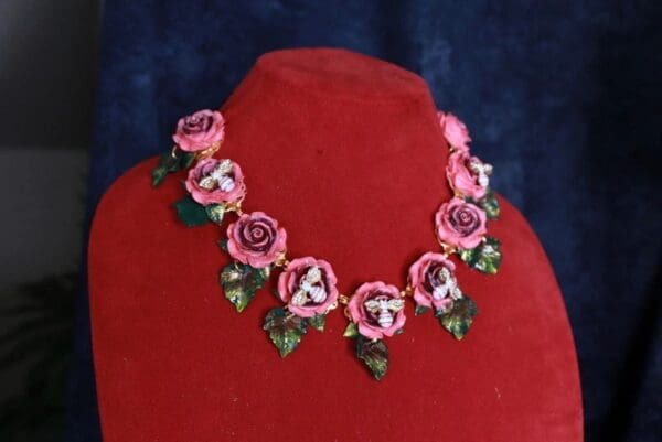 SOLD! 10031 Baroque Bee Vivid Roses Massive Necklace - Image 2