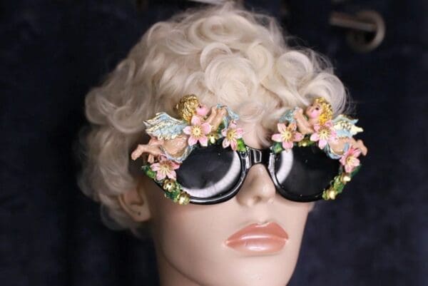 SOLD! 10053Baroque Faced Cherubs Angels Embellished Sunglasses - Image 4