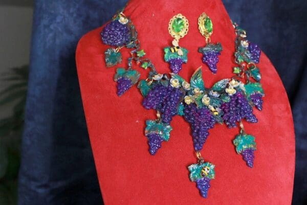 SOLD! 10067 Set Of Earrings+ Necklace Of Vivid Grapes - Image 3