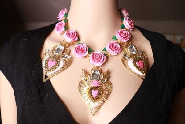 SOLD! 10071 Baroque Sacred Pink Hearts Roses Necklace - Image 9