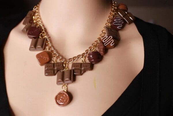 SOLD! 10069 Set Of Earrings+ Necklace Chocolate Lovers Sweet Necklace - Image 9