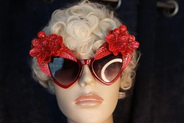 SOLD! 10077 Baroque Red Flower Embellished Sunglasses - Image 2
