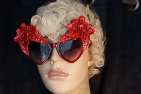 SOLD! 10077 Baroque Red Flower Embellished Sunglasses - Image 3